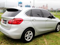 BMW/ 寶馬  2 SERIES  218i {才跑5.6萬}17年218 AT 銀~豐隆嚴選0頭款低月付專案 | 新北市汽車商業同業公會｜TACA優良車商聯盟｜中古、二手車買車賣車公會認證保固