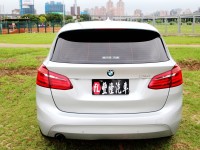 BMW/ 寶馬  2 SERIES  218i {才跑5.6萬}17年218 AT 銀~豐隆嚴選0頭款低月付專案 | 新北市汽車商業同業公會｜TACA優良車商聯盟｜中古、二手車買車賣車公會認證保固