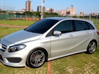 Mercedes-Benz/賓士   B-CLASS  B180 {ACC跟車 只跑9萬}18年式 B180運動版 銀~風龍岩選0頭款低月付專案~ | 新北市汽車商業同業公會｜TACA優良車商聯盟｜中古、二手車買車賣車公會認證保固