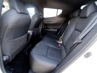 Toyota  C-HR {原鈑件 跑6萬}19年 CHR1.2白 豪華版~豐隆嚴選0頭款低月付專案 | 新北市汽車商業同業公會｜TACA優良車商聯盟｜中古、二手車買車賣車公會認證保固
