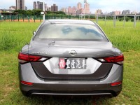 Nissan  Sentra {跑1萬 尊爵版 原漆}24年式 SENTRA1.6灰~豐隆嚴選0頭款專案 | 新北市汽車商業同業公會｜TACA優良車商聯盟｜中古、二手車買車賣車公會認證保固