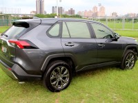 Toyota  RAV4 {才跑1.9萬 旗艦款}23年式RAV4 2.0灰~豐隆嚴選0頭款低月付專案 | 新北市汽車商業同業公會｜TACA優良車商聯盟｜中古、二手車買車賣車公會認證保固