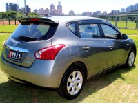 Nissan  Tiida {跑15萬 無待修}13年TIIDA1.5灰~豐隆嚴選0頭款低月付專案 | 新北市汽車商業同業公會｜TACA優良車商聯盟｜中古、二手車買車賣車公會認證保固