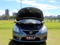 Nissan  Tiida {跑15萬 無待修}13年TIIDA1.5灰~豐隆嚴選0頭款低月付專案 | 新北市汽車商業同業公會｜TACA優良車商聯盟｜中古、二手車買車賣車公會認證保固