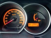 Nissan  Livina {原鈑件 免鑰匙}13年LIVINA1.6藍~豐隆嚴選0頭款低月付專案 | 新北市汽車商業同業公會｜TACA優良車商聯盟｜中古、二手車買車賣車公會認證保固