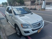 Mercedes-Benz/賓士   ML-CLASS  ML350 2009年賓士ML350頂級天窗電尾門 一手低里程 原鈑件保證 歡迎來購車貸款 | 新北市汽車商業同業公會｜TACA優良車商聯盟｜中古、二手車買車賣車公會認證保固