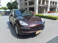 PORSCHE  Cayenne 凱安 2014年CAYENNE 3.0柴油 全景天窗 車況超呼想像的美 一手原鈑車 | 新北市汽車商業同業公會｜TACA優良車商聯盟｜中古、二手車買車賣車公會認證保固