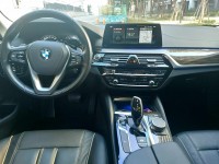 BMW/ 寶馬  5 SERIES  520i Luxury 2018年BMW 520I 僅跑10萬 黑色黑內裝 大面板主機 導航 無待修 | 新北市汽車商業同業公會｜TACA優良車商聯盟｜中古、二手車買車賣車公會認證保固