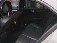 Mercedes-Benz/賓士   C-CLASS 2010年賓士C300 白色頂級天窗 一手車 AMG黑內皮椅 無改裝 車優極佳 | 新北市汽車商業同業公會｜TACA優良車商聯盟｜中古、二手車買車賣車公會認證保固