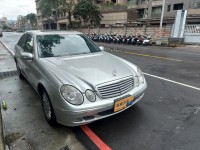 Mercedes-Benz/賓士   E-CLASS  E240 2005年BENZ E240 2.6天窗 一手車跑18萬 原鈑保證 便宜出售 | 新北市汽車商業同業公會｜TACA優良車商聯盟｜中古、二手車買車賣車公會認證保固