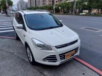 Ford/福特  Kuga 全額貸 2015年KUGA 1.5都會尊貴版 全景天窗 電尾門 實跑6萬 | 新北市汽車商業同業公會｜TACA優良車商聯盟｜中古、二手車買車賣車公會認證保固