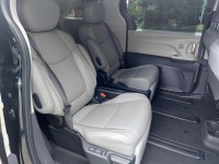 Toyota  Sienna 2022年豐田商務車 SIENNA 2.5 油電柏金版 黑色僅跑2萬 一手車保證 | 新北市汽車商業同業公會｜TACA優良車商聯盟｜中古、二手車買車賣車公會認證保固