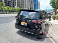 Toyota  Sienna 2022年豐田商務車 SIENNA 2.5 油電柏金版 黑色僅跑2萬 一手車保證 | 新北市汽車商業同業公會｜TACA優良車商聯盟｜中古、二手車買車賣車公會認證保固