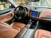 Maserati 瑪莎拉蒂  Ghibli 找記老闆實價～2017年式Levante 免鑰/HK/環景/ | 新北市汽車商業同業公會｜TACA優良車商聯盟｜中古、二手車買車賣車公會認證保固