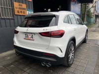 Mercedes-Benz/賓士   GLA-CLASS  GLA45 AMG 找記老闆實價~正2021年Benz GLA45 AMG 跟車/全景/電懸 | 新北市汽車商業同業公會｜TACA優良車商聯盟｜中古、二手車買車賣車公會認證保固