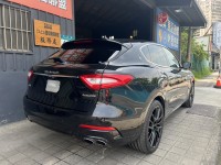 Maserati 瑪莎拉蒂  Levante 找記老闆實價～正2018年Levante SQ4 GS小改款跟車 | 新北市汽車商業同業公會｜TACA優良車商聯盟｜中古、二手車買車賣車公會認證保固