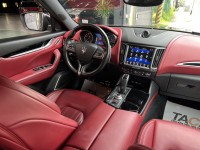 Maserati 瑪莎拉蒂  Levante 找記老闆實價～正2018年Levante SQ4 GS小改款跟車 | 新北市汽車商業同業公會｜TACA優良車商聯盟｜中古、二手車買車賣車公會認證保固
