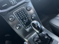 Volvo  V40 保證實價28萬～15年型 V40 T4 免鑰摸門/一手車/實跑58900公里 | 新北市汽車商業同業公會｜TACA優良車商聯盟｜中古、二手車買車賣車公會認證保固