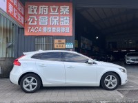 Volvo  V40 保證實價28萬～15年型 V40 T4 免鑰摸門/一手車/實跑58900公里 | 新北市汽車商業同業公會｜TACA優良車商聯盟｜中古、二手車買車賣車公會認證保固
