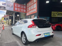 Volvo  V40 保證實價28萬～15年型 V40 T4 免鑰摸門/一手車/實跑58900公里 | 新北市汽車商業同業公會｜TACA優良車商聯盟｜中古、二手車買車賣車公會認證保固