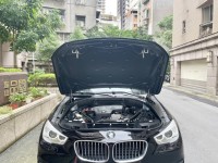BMW/ 寶馬  5 SERIES  528i GT 實車實價 僅跑4萬餘公里BMW 528i GT可分期 | 新北市汽車商業同業公會｜TACA優良車商聯盟｜中古、二手車買車賣車公會認證保固