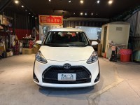 Toyota  SIENTA 實車實價可分期 僅跑6萬公里 頂級雙電滑Sienta 1.8 | 新北市汽車商業同業公會｜TACA優良車商聯盟｜中古、二手車買車賣車公會認證保固