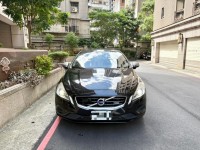 Volvo  S60 實車實價可刷卡分期S60 R-Design豪華精品代步車 | 新北市汽車商業同業公會｜TACA優良車商聯盟｜中古、二手車買車賣車公會認證保固