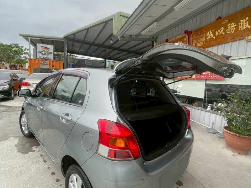 Toyota  Yaris 小台好開，省油神車 | 新北市汽車商業同業公會｜TACA優良車商聯盟｜中古、二手車買車賣車公會認證保固