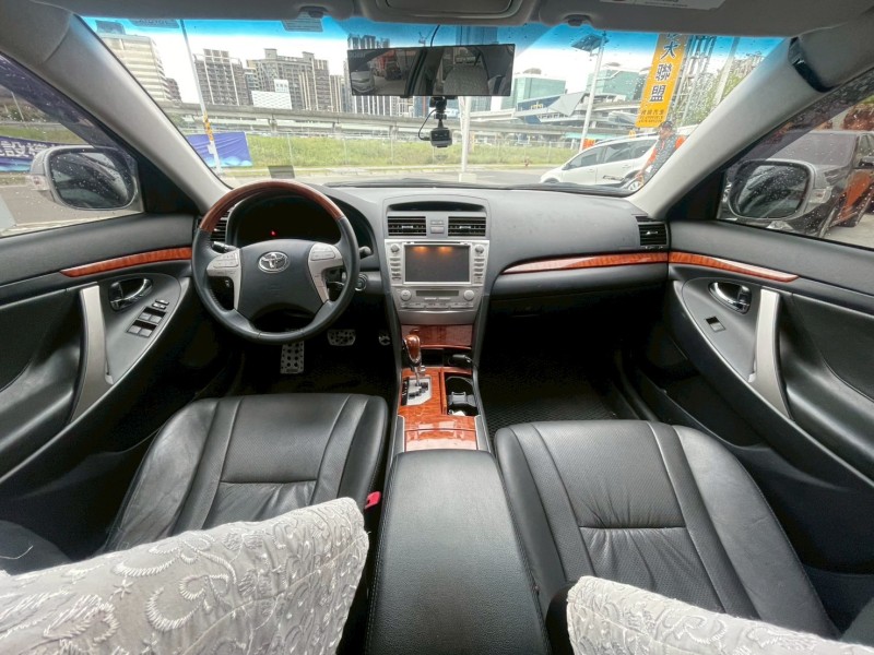 Toyota  Camry 2.4 G版 神級美車 | 新北市汽車商業同業公會｜TACA優良車商聯盟｜中古、二手車買車賣車公會認證保固