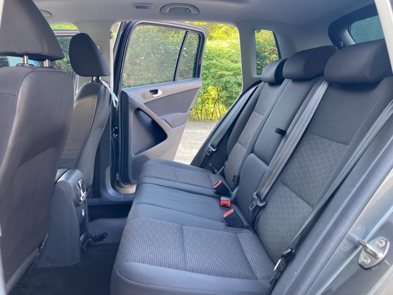 Volkswagen 福斯  Tiguan 帝觀 4WD 輕度越野 全景天窗 自動駐車 | 新北市汽車商業同業公會｜TACA優良車商聯盟｜中古、二手車買車賣車公會認證保固