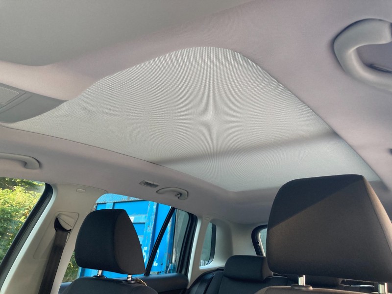 Volkswagen 福斯  Tiguan 帝觀 4WD 輕度越野 全景天窗 自動駐車 | 新北市汽車商業同業公會｜TACA優良車商聯盟｜中古、二手車買車賣車公會認證保固