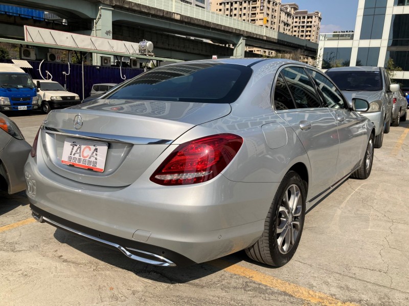 Mercedes-Benz/賓士   C-CLASS  C200 總代理 原廠導航 定速 ikey 里程保證 定期保養 | 新北市汽車商業同業公會｜TACA優良車商聯盟｜中古、二手車買車賣車公會認證保固