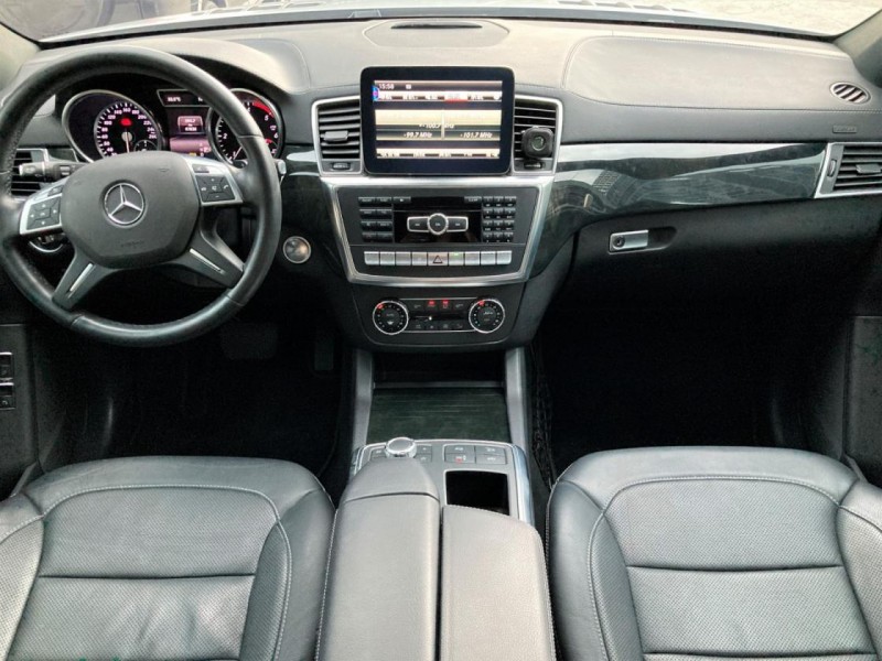 Mercedes-Benz/賓士   GL-CLASS  GL350 總代理 GL350 七人座 柴 全景天窗 定速 電尾門 | 新北市汽車商業同業公會｜TACA優良車商聯盟｜中古、二手車買車賣車公會認證保固