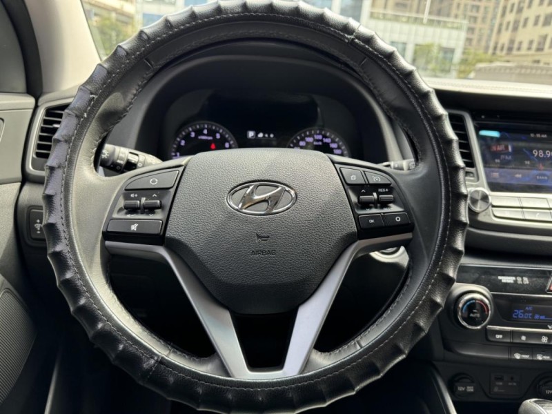 Hyundai  Tucson Hyundai現代 TUCSON 2.0L 一手車 原鈑件 | 新北市汽車商業同業公會｜TACA優良車商聯盟｜中古、二手車買車賣車公會認證保固