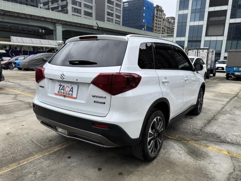 Suzuki  Vitara 輕油電休旅車 渦輪增壓 原版件 盲點偵測 Carplay | 新北市汽車商業同業公會｜TACA優良車商聯盟｜中古、二手車買車賣車公會認證保固