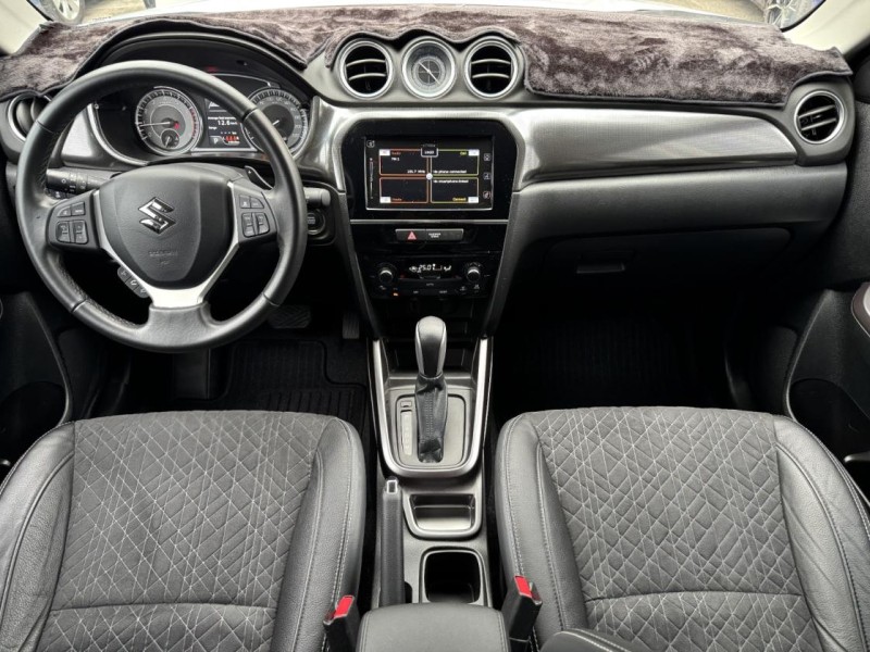 Suzuki  Vitara 輕油電休旅車 渦輪增壓 原版件 盲點偵測 Carplay | 新北市汽車商業同業公會｜TACA優良車商聯盟｜中古、二手車買車賣車公會認證保固