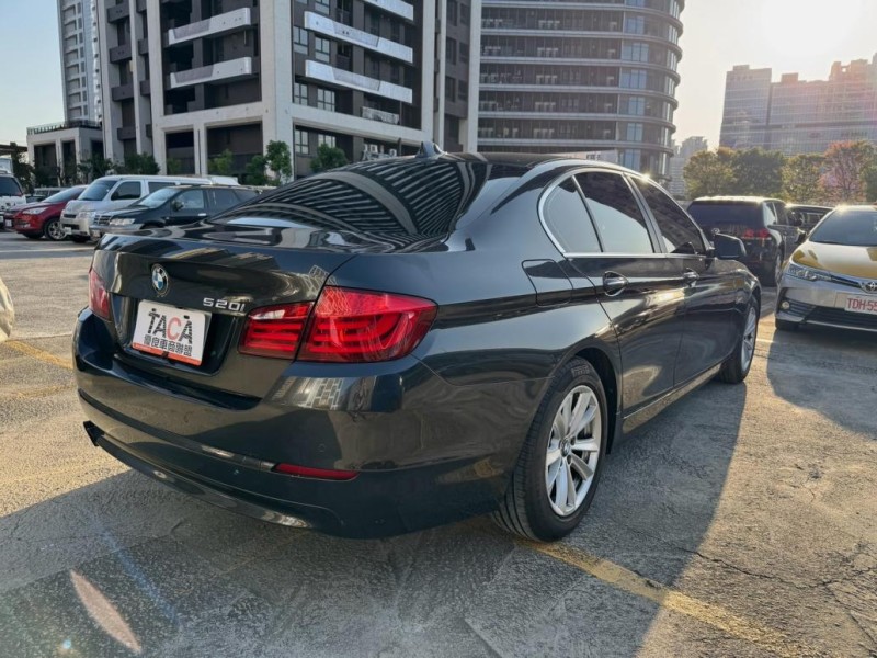 BMW/ 寶馬  5 SERIES  520i 總代理 電動天窗 電動尾門 M方向盤 一手車 | 新北市汽車商業同業公會｜TACA優良車商聯盟｜中古、二手車買車賣車公會認證保固