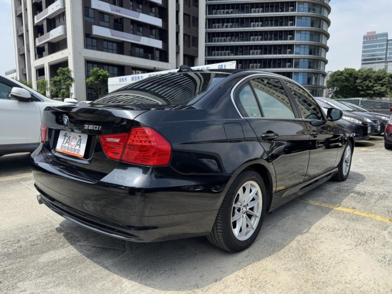 BMW/ 寶馬  3 SERIES  320i 跑6萬保證 車況氣質優 HID頭燈 導航搜尋：明旺汽車 | 新北市汽車商業同業公會｜TACA優良車商聯盟｜中古、二手車買車賣車公會認證保固