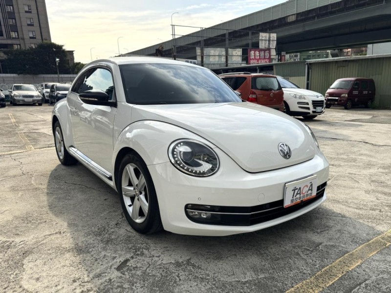 Volkswagen 福斯  Beetle 2013款 金龜車 尾翼 天篷已處理 冷氣涼 | 新北市汽車商業同業公會｜TACA優良車商聯盟｜中古、二手車買車賣車公會認證保固