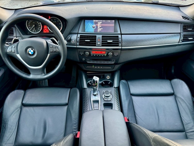 BMW/ 寶馬  X6 SERIES  X6 xDrive35i 大氣磅礴 原廠保養 衛星導航 電動座椅 無事故無泡水 總代理 | 新北市汽車商業同業公會｜TACA優良車商聯盟｜中古、二手車買車賣車公會認證保固