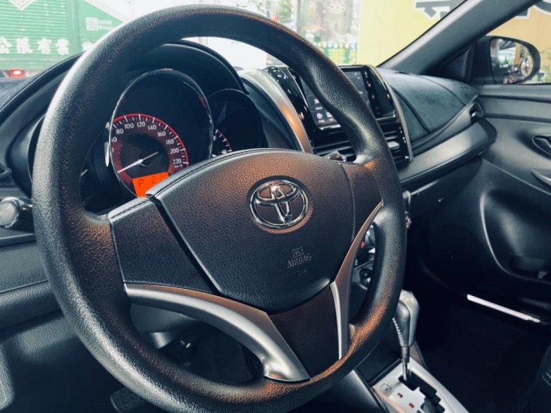 Toyota  Yaris TACA 韋德汽車 2017 YARIS 里程僅5.6萬 | 新北市汽車商業同業公會｜TACA優良車商聯盟｜中古、二手車買車賣車公會認證保固