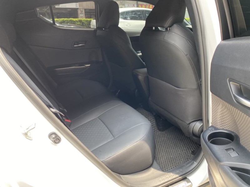 Toyota  C-HR 2023年TOYOTA CH-R | 新北市汽車商業同業公會｜TACA優良車商聯盟｜中古、二手車買車賣車公會認證保固