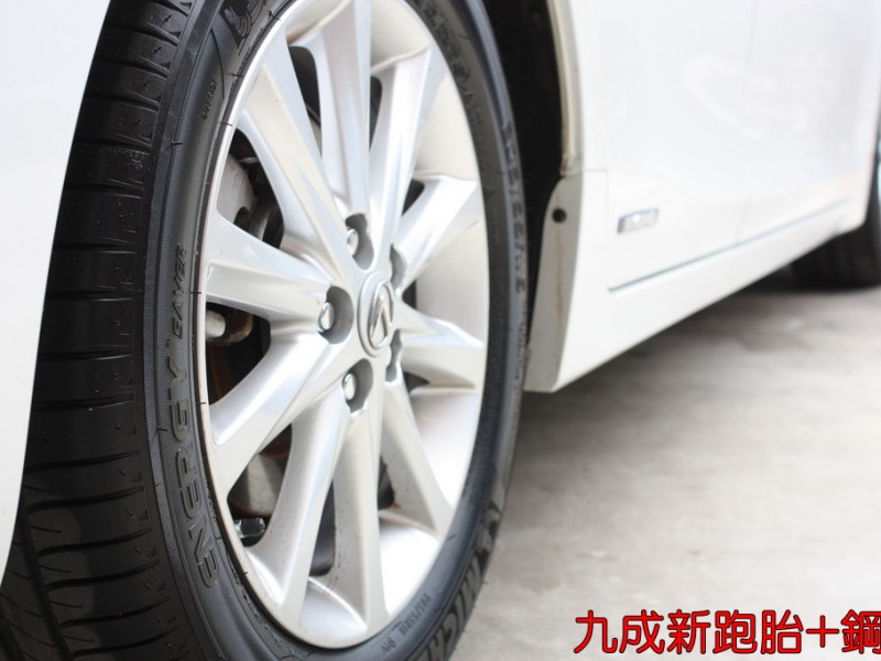 Lexus  CT200H 43年指標老店“★『全車保固』☆頂級CT200H 天窗運動版•十安+電動椅•一手自用車+保證只跑9萬公里‧恆溫空調‧定速 | 新北市汽車商業同業公會｜TACA優良車商聯盟｜中古、二手車買車賣車公會認證保固