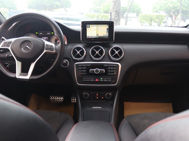 Mercedes-Benz/賓士   A-CLASS  A200 42年指標老店★0利率送鍍膜☆總代理A200 AMG 1.6運動版•一手車庫車+保證只跑7萬•倒車顯影‧九安‧跑車座椅 | 新北市汽車商業同業公會｜TACA優良車商聯盟｜中古、二手車買車賣車公會認證保固