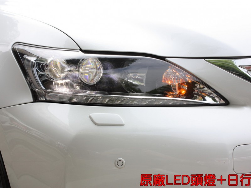 Lexus Ct0h 42年指標老店 0利率專案 頂級ct0h F Sport Navi版 一手女明星用車 里程數保證 十安 衛星導航 新北市汽車商業同業公會 Taca優良車商聯盟 中古 二手車買車賣車公會認證保固