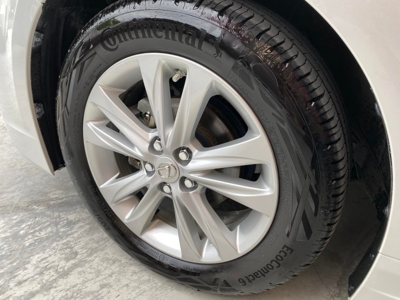 Lexus  CT200H 金鑽店~頂級摸門+大螢幕☆小改款雙電動記憶椅1.8油電.一手車+里程數保證.十安+定速 | 新北市汽車商業同業公會｜TACA優良車商聯盟｜中古、二手車買車賣車公會認證保固