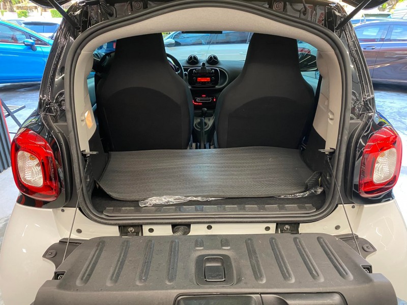 Smart  SMART FORTWO 金鑽店~總代理SMART 末代雙門頂級版‧一手車+保證只跑18000公里~五安+全景天窗+自動煞停 | 新北市汽車商業同業公會｜TACA優良車商聯盟｜中古、二手車買車賣車公會認證保固
