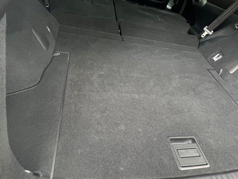 Lexus  CT200H  頂級豪華版 駕駛座電動調整 雙前座電熱椅 有摸門+雨滴感應☆電動記憶椅1.8油電.一手車十安+定速 | 新北市汽車商業同業公會｜TACA優良車商聯盟｜中古、二手車買車賣車公會認證保固