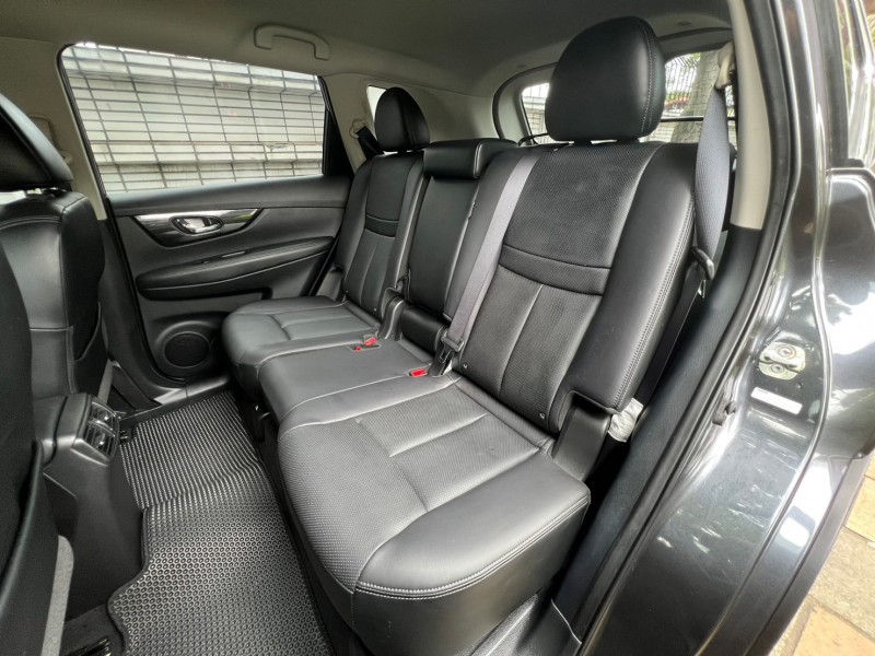 Nissan  X-Trail 2.0 2WD玩美影音版-環景影像系統-車道變換輔助系統-光感應自動頭燈 | 新北市汽車商業同業公會｜TACA優良車商聯盟｜中古、二手車買車賣車公會認證保固