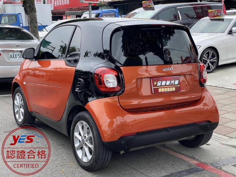 Smart  SMART FORTWO 金鑽店~SMART 2人座 里程3萬和選配全景天窗 車況超級優！市場非常缺車 有興趣的朋友 要快喔！ | 新北市汽車商業同業公會｜TACA優良車商聯盟｜中古、二手車買車賣車公會認證保固